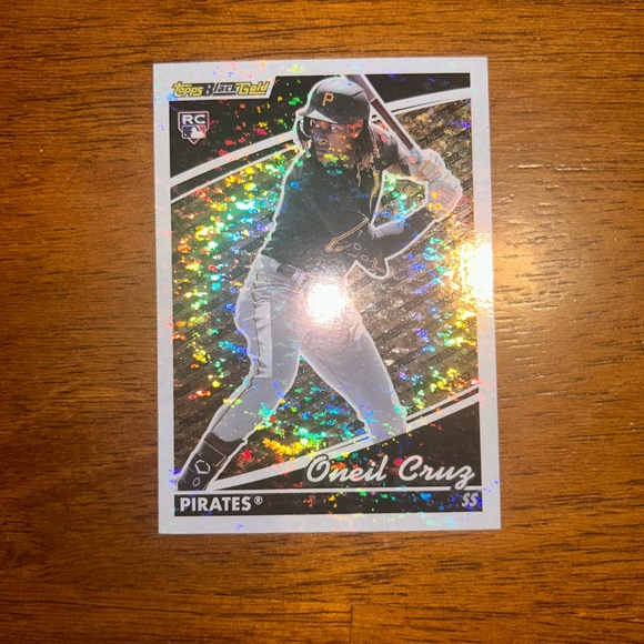 O’Neil Cruz Rookie Card Lot! - Picture 2 of 4